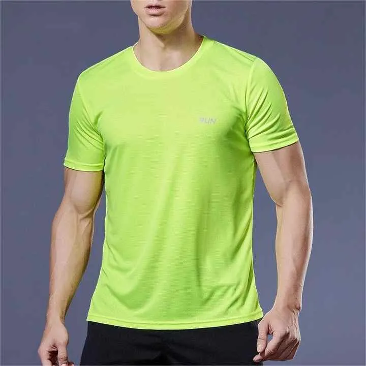 ي شيرت رجالي عالي الجودة من البوليستر للجري سريع .. High Quality Polyester Men Running T Shirt Quick