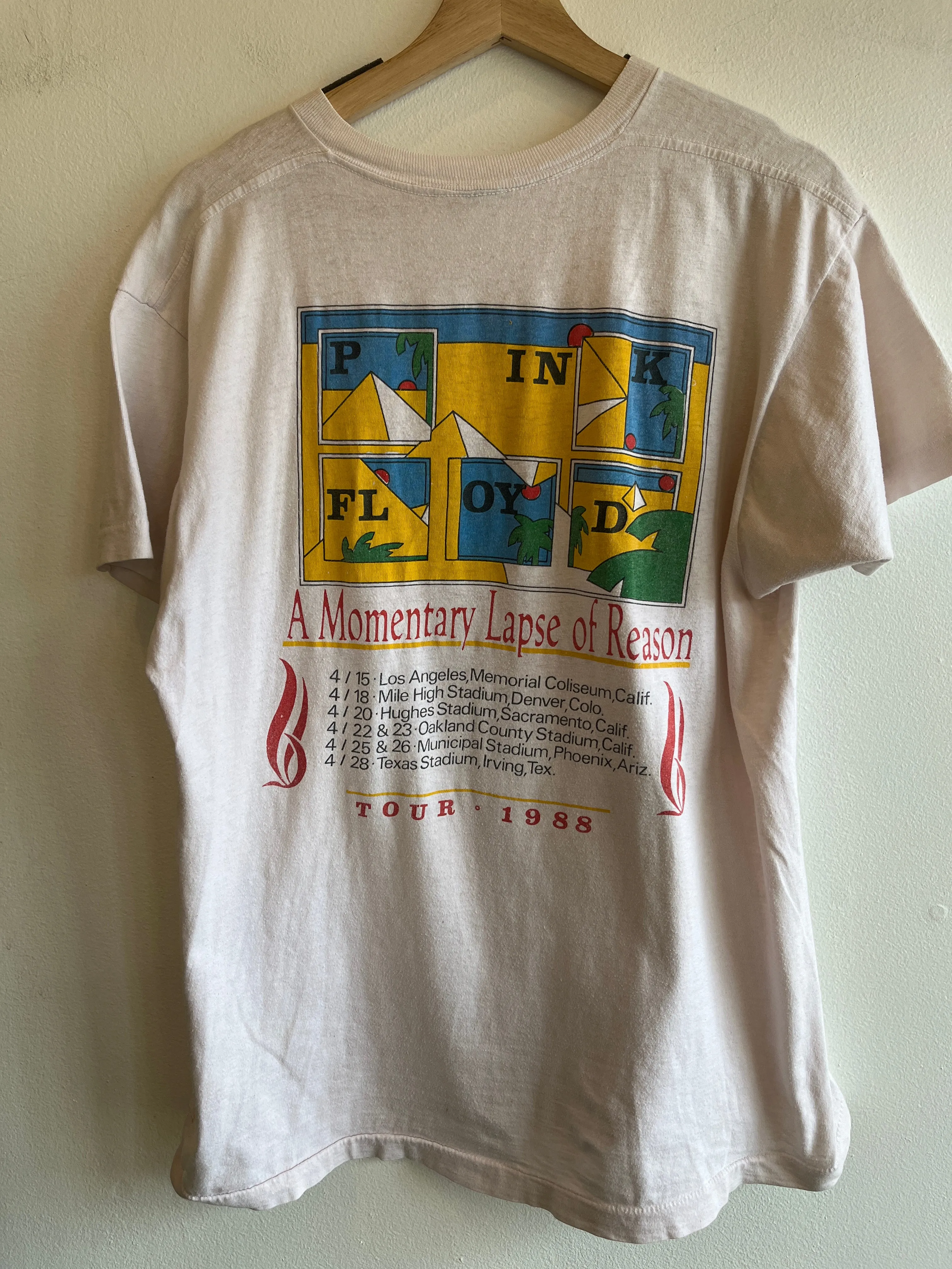 Vintage 1988 Pink Floyd Tour T-Shirt